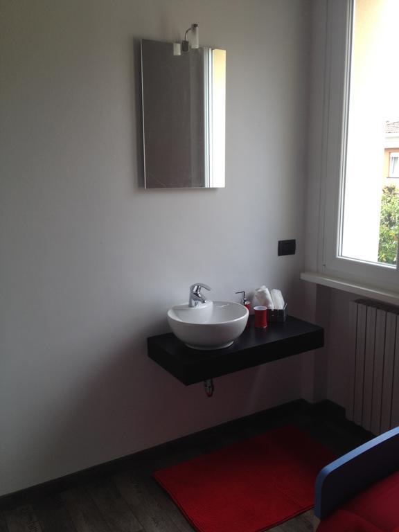 Grandi Cime Guest House Lecco Ruang foto